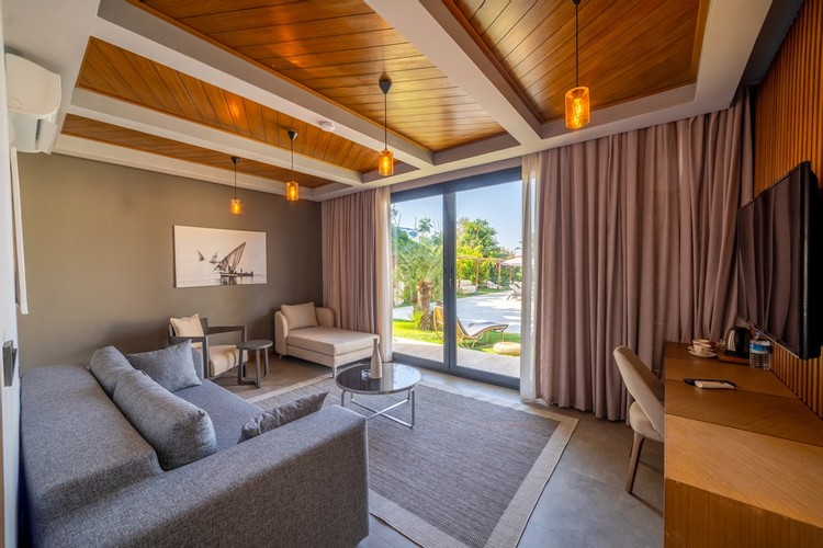 Deluxe Suit Teras Oda (Teraslı)