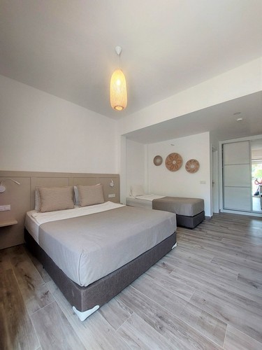 Standard Room (3 Person)