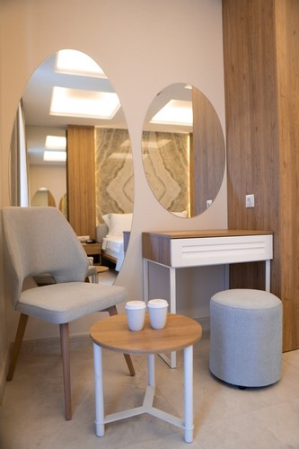 Deluxe Room, Partial Sea View