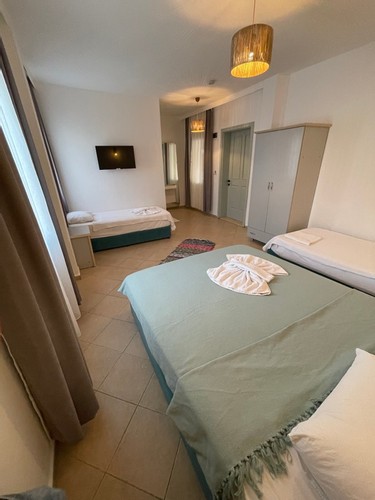 Standard Room (3 Person)