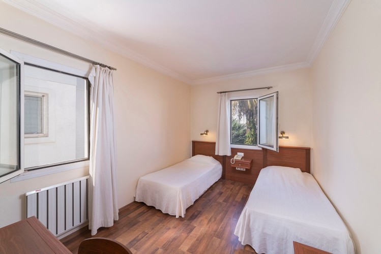 Iki Ayrı Yataklı Oda