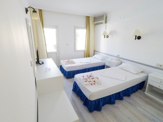 Standart Oda, Havuz Manzaralı