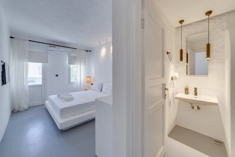 Deluxe Superior Luxury Oda, Havuz Manzaralı