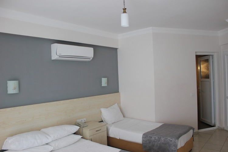 Standart 3 Kişilik Oda - Balkonlu