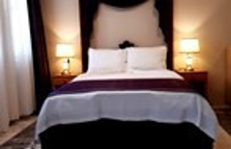 Studio Oda, Havuz Manzaralı