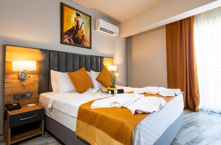 Deluxe Oda, Kara Manzaralı