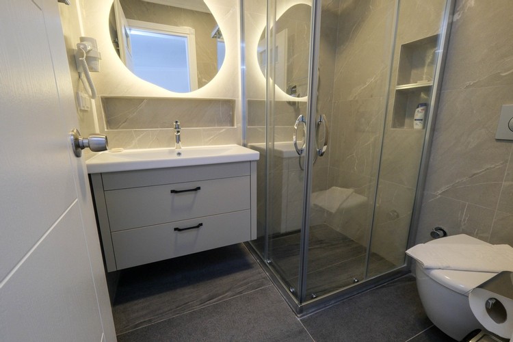 Deluxe Studio Daire Oda, Havuz Manzaralı