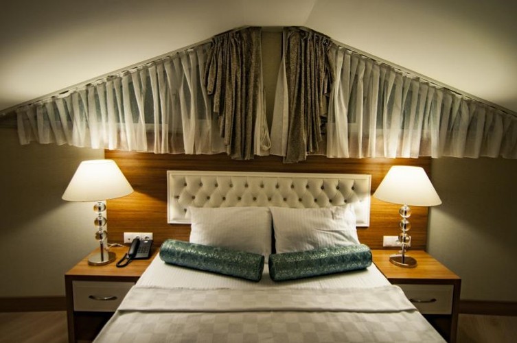 Junior Teras Katı Oda