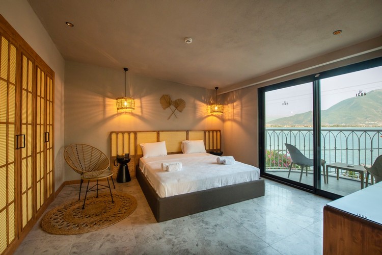 Suit Oda, Deniz Manzaralı