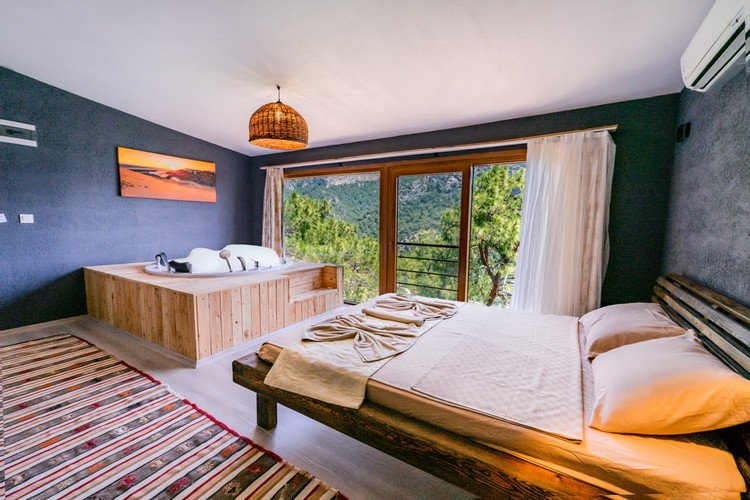 Suite Room, Garden View (Jacuzzi)