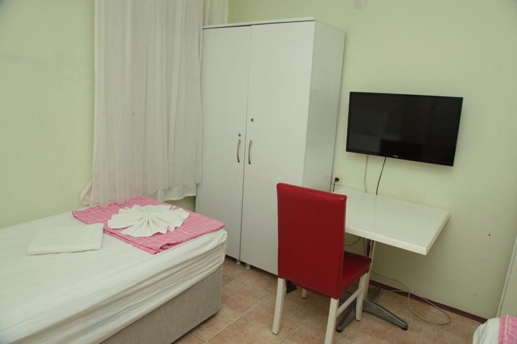 Apart Daire Bahçe Katı Oda, Bahçe Manzaralı