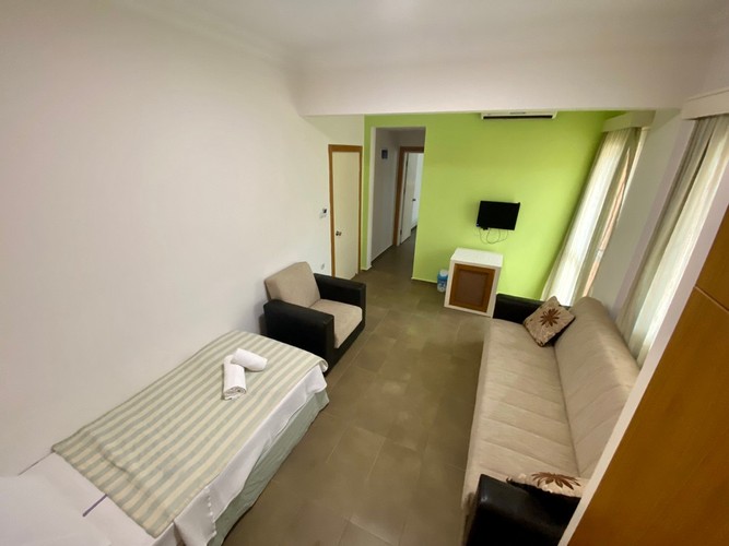 Aile Odası (Balkonlu)