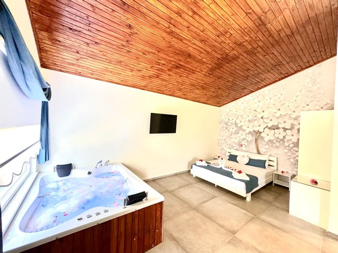 Balayı Odası (Jakuzi)