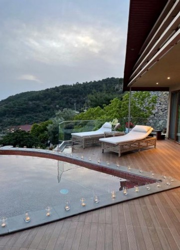 Honeymoon Suite Room