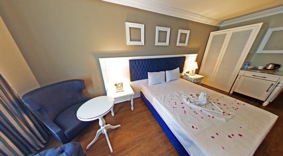 Standard Tek Büyük Veya Iki Ayrı Yataklı Oda