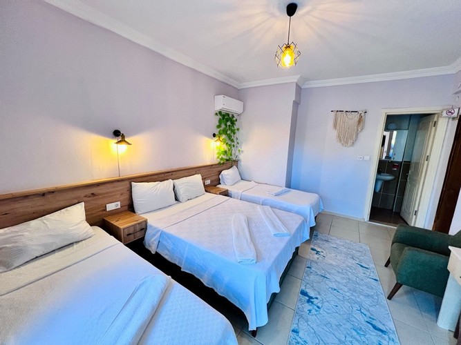 Superior Oda, Havuz Manzaralı