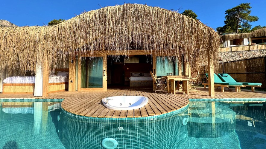 Mese ( Private Pool And Jacuzzi )