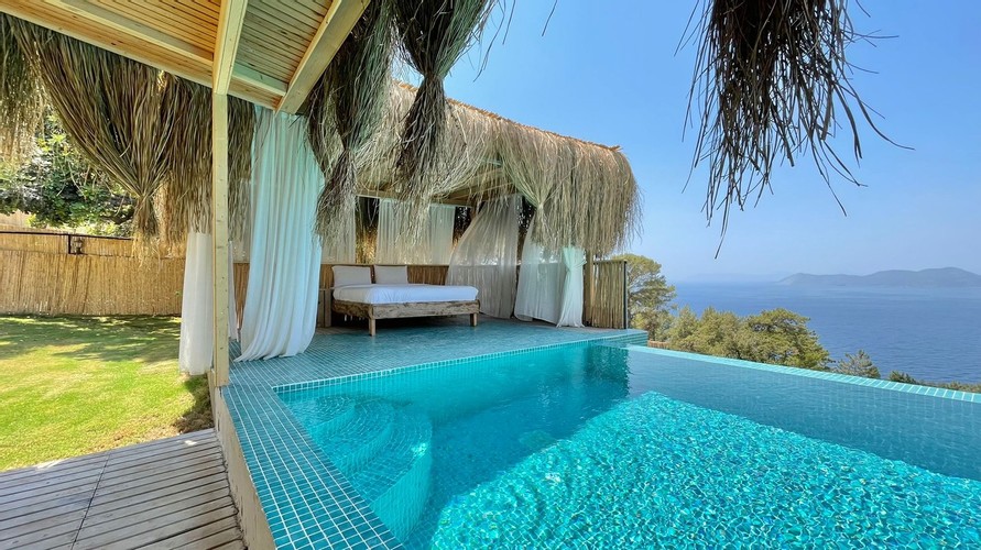 Kekik ( Full Sea View, Private Pool And Jacuzzi )