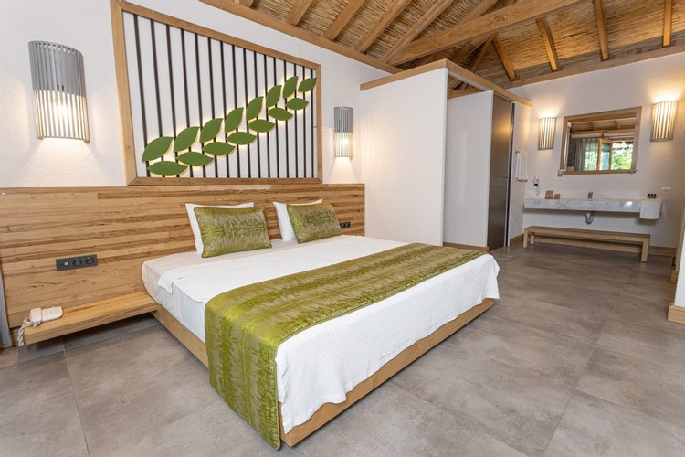 Family Deluxe Room, Pool View