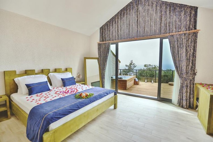 Superior Suite Room, Garden View