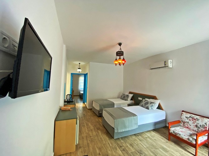 Family Room (4 Person)