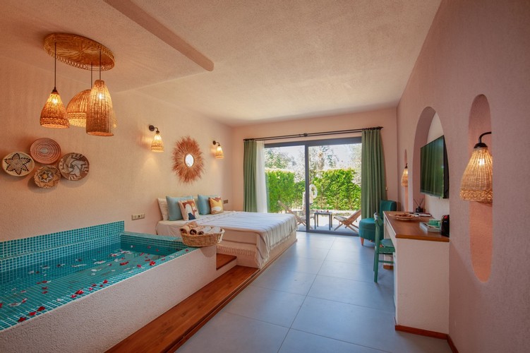 Suite Room, Garden View