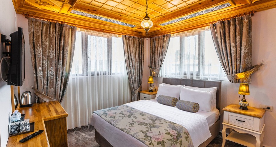 Superior Oda, Kısmi Deniz Manzaralı