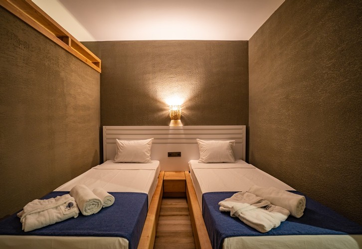 Deluxe Oda, Havuz Manzaralı