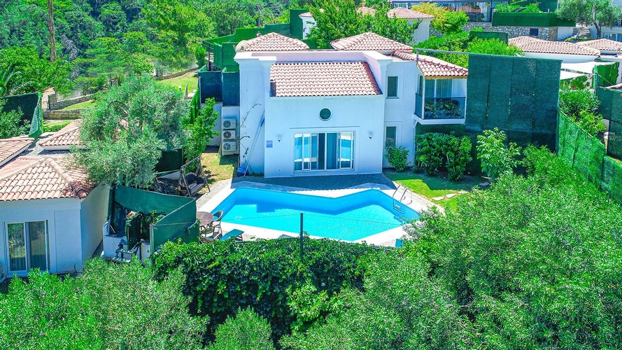 Villa 3+1 Apartment, Pool View