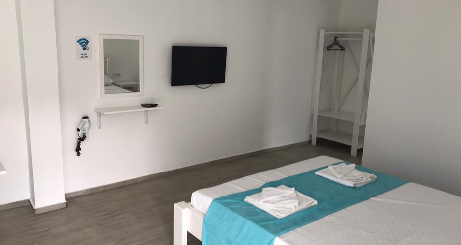 Family Room (4 Person)