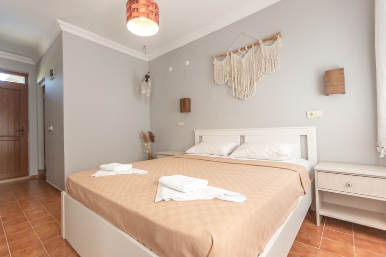 Family Room, Garden View