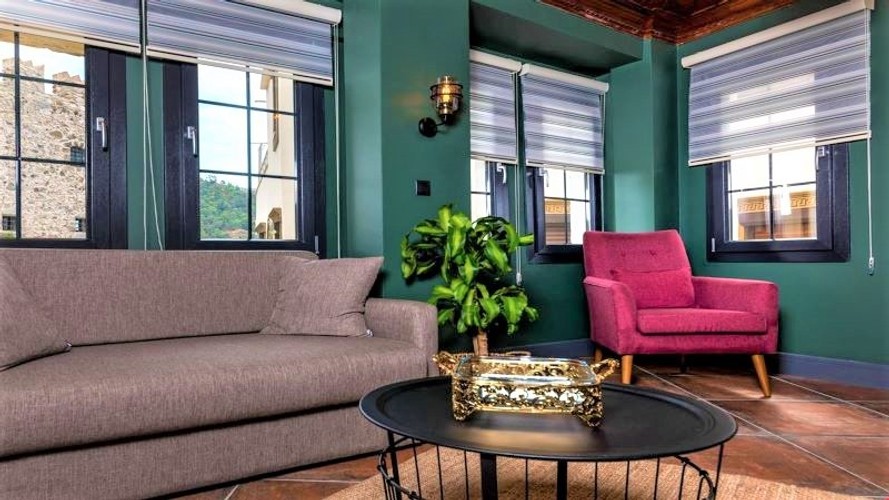 Superior Oda, Kale Manzaralı