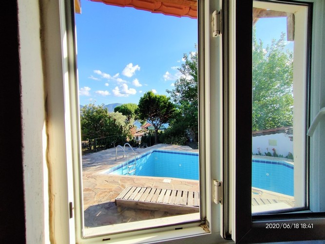 Standart Oda, Havuz Manzaralı