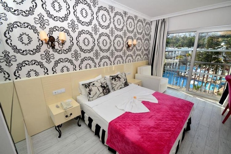 Standard Room, Pool View