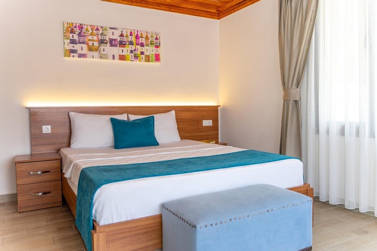 Standart Oda, Bahçe Manzaralı