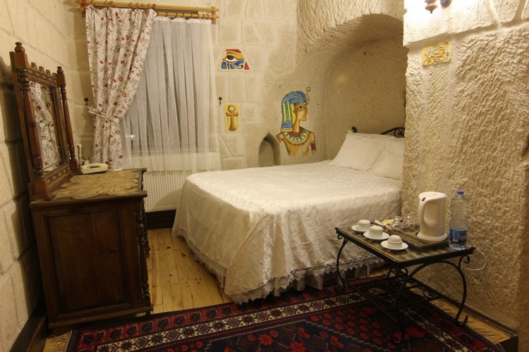 Aile Cave Suit Odası