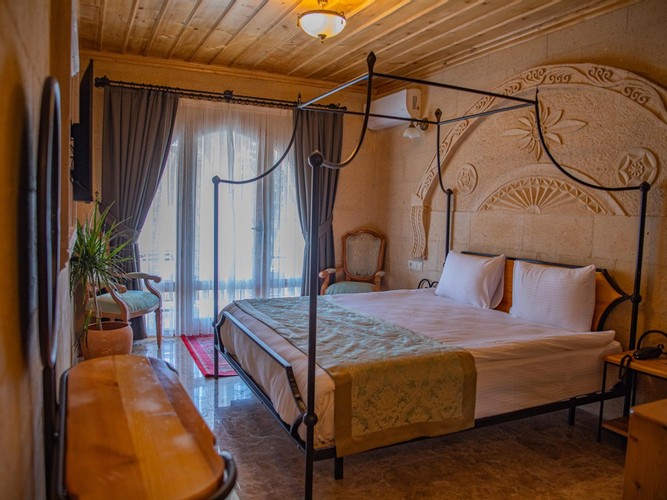 Deluxe Room (Balcony)