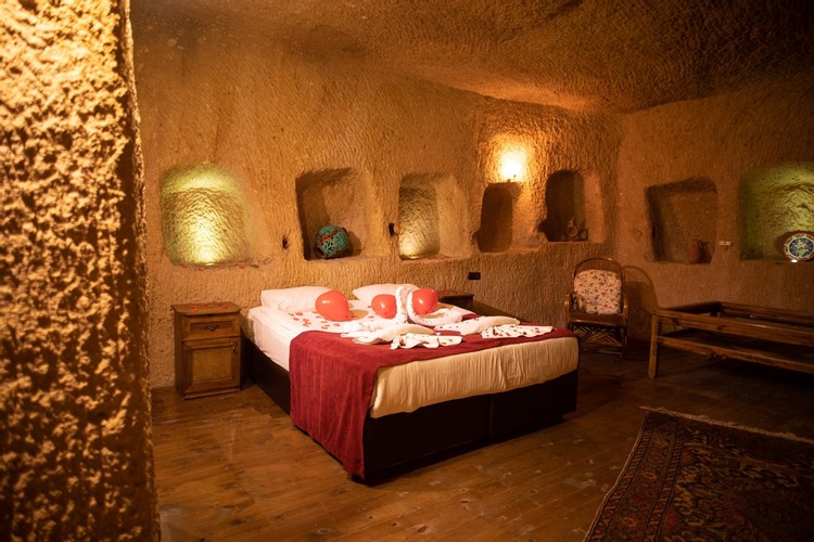 Cave Suite Room