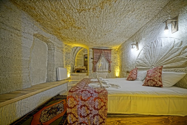 106 King Suit Mağara Jakuzili Oda