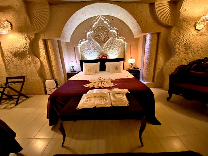 Balayı Cave Suit Odası (Jakuzi)