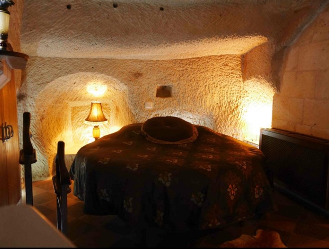 Cave Suite Room