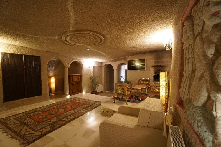 Cave Suite Room