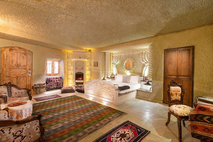 Cave Suite Room (Jacuzzi)