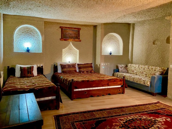 Cave Suit Teras Oda (Kanepe, Teraslı)