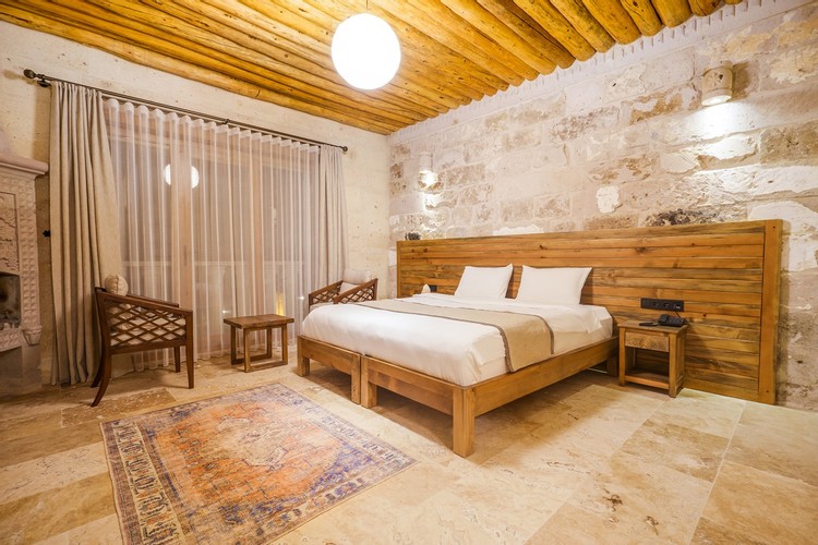 Stone Room (Balcony)