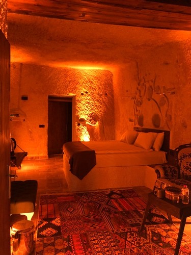Cave Suite Room