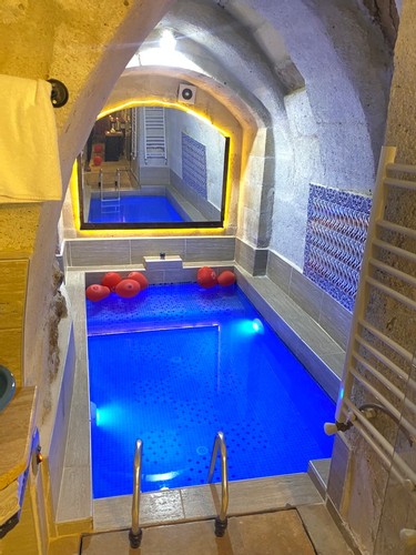 Deluxe Oda, Havuz Manzaralı