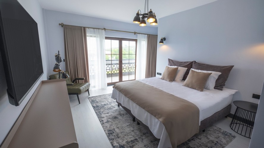 Superior Room, Mountain View