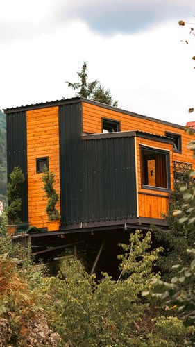 Luxury Tiny House Room (Jacuzzi)