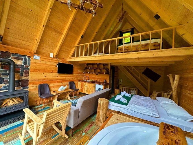 Dublex Jakuzili Ve Şömineli King Suite Bungalow